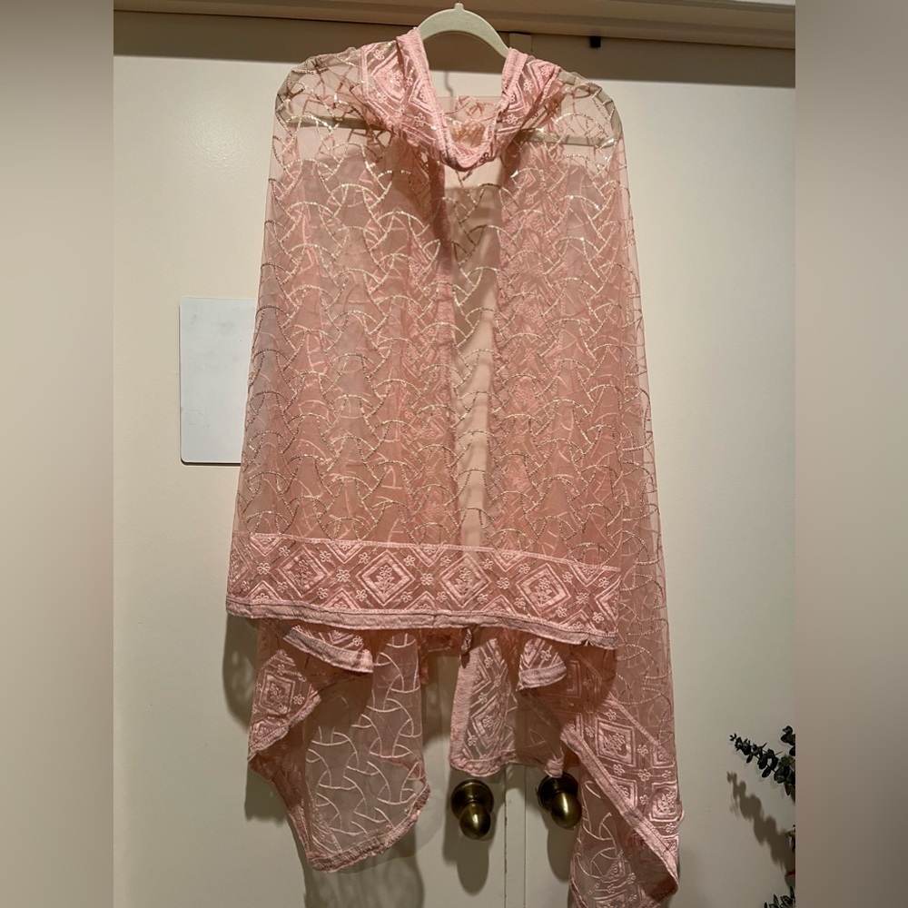 Baby pink dupatta stole with sequin detail